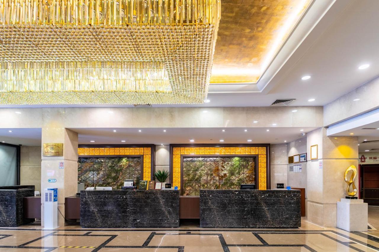 Fortune Hotel Гуанджоу Екстериор снимка