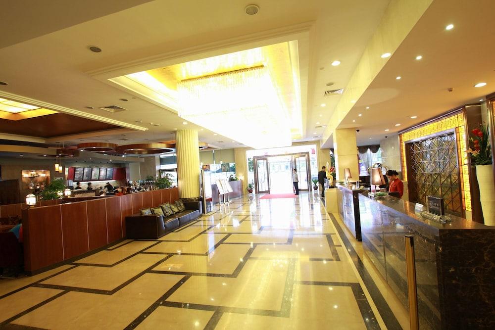 Fortune Hotel Гуанджоу Екстериор снимка