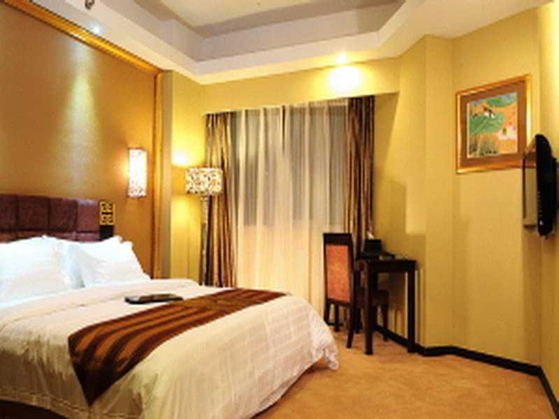 Fortune Hotel Гуанджоу Екстериор снимка
