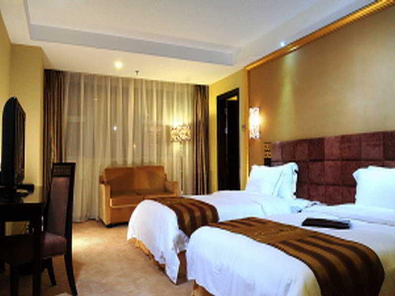 Fortune Hotel Гуанджоу Екстериор снимка